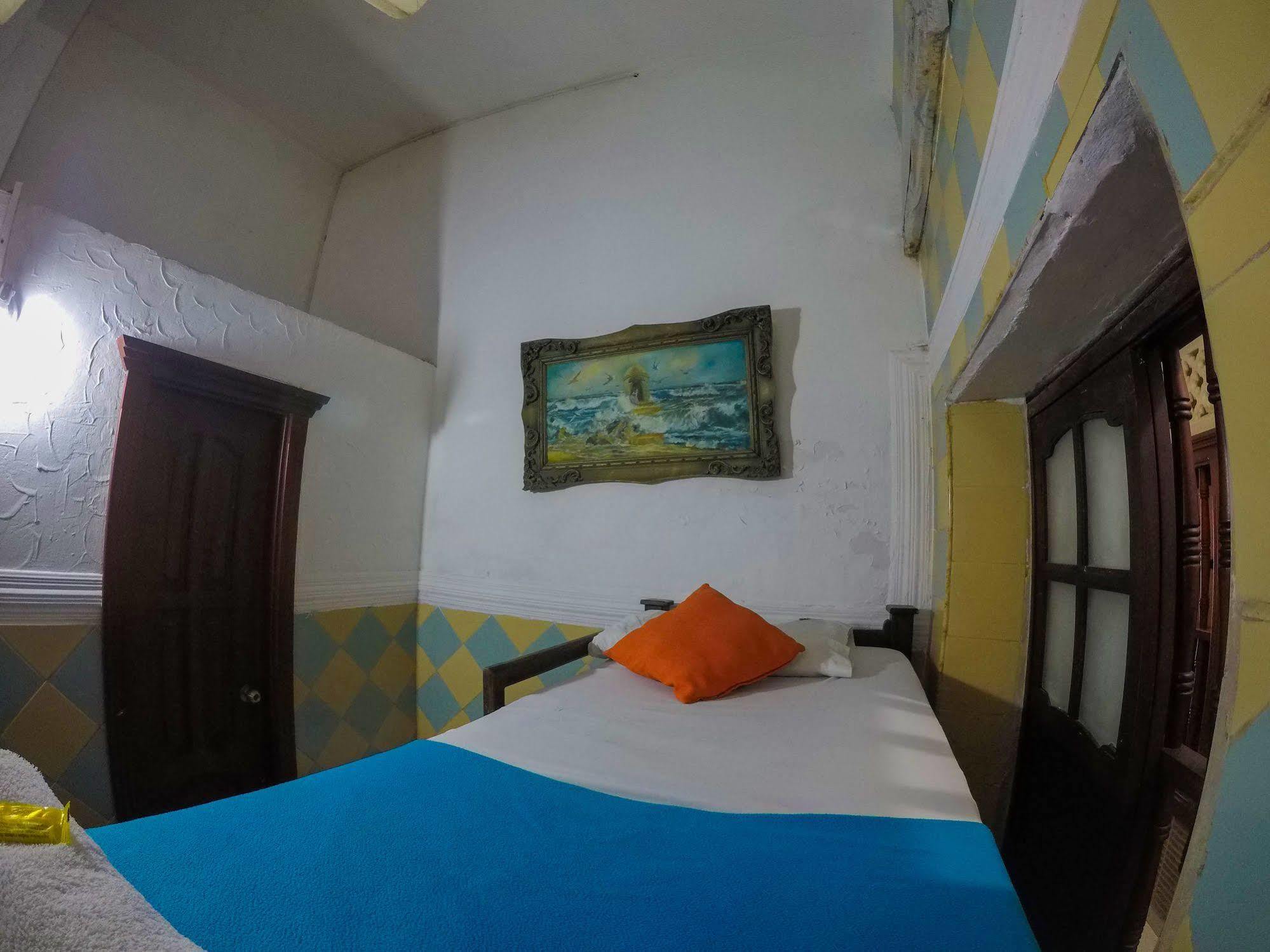 Marlin Hostel Cartagena Exterior photo